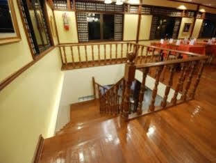 La Roca Veranda Suites & Restaurant Legazpi Ngoại thất bức ảnh